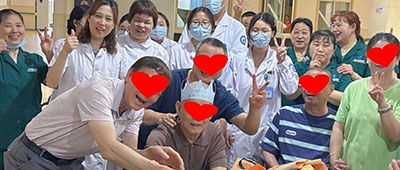 温情病房里的“生日会”：88岁患者的康复之路与医患共情
